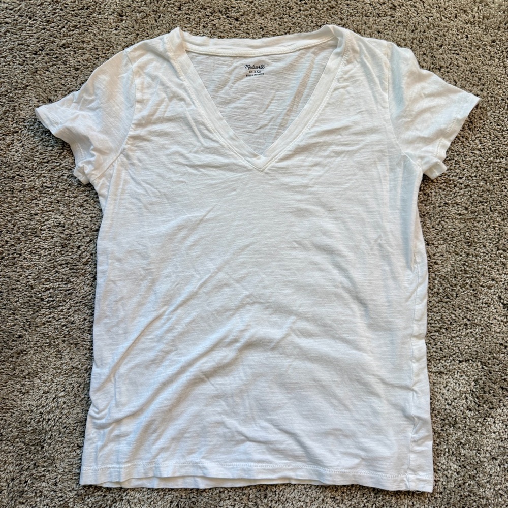 Madewell Whisper Cotton V-Neck Tee in White XXS